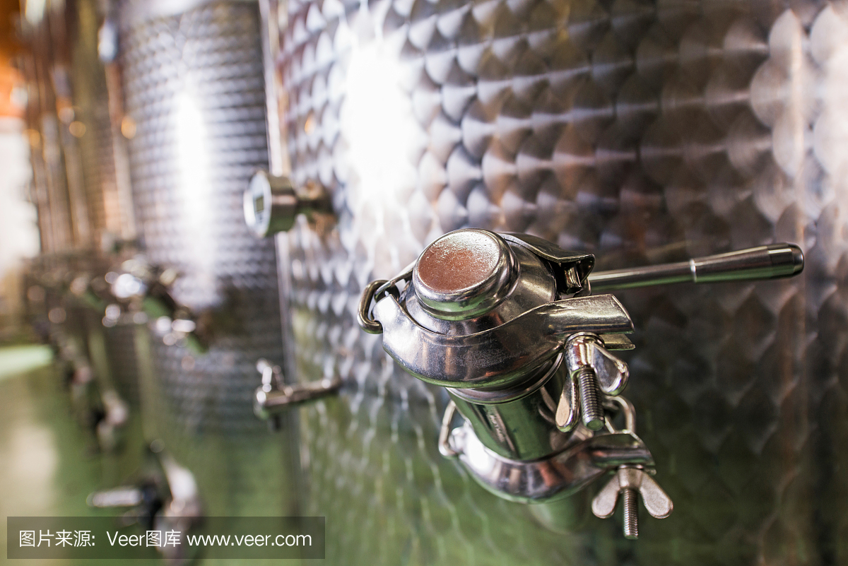 存儲(chǔ)空間。